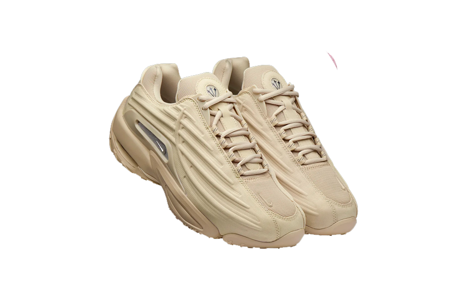 detail side of the nocta hot step 2 rattan