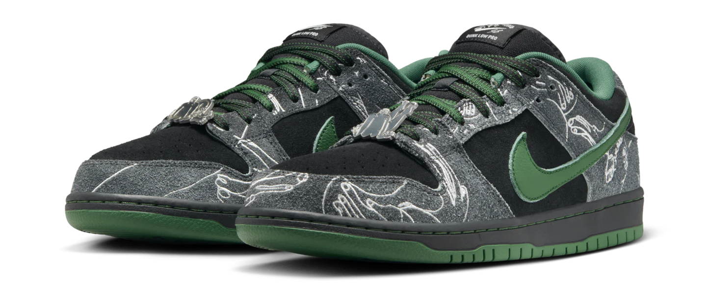 detail view of dunk loe sb there skateboards