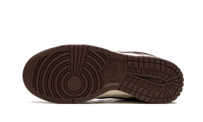 nike dunk low cacao wow sole side