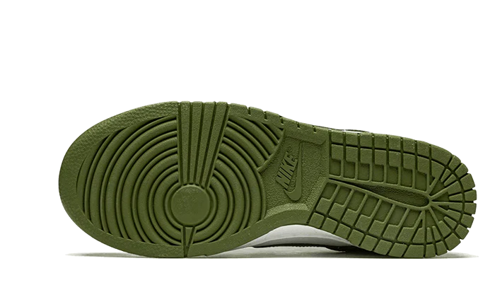 nike dunk low medium olive sole side